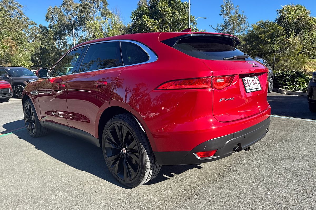 2017 Jaguar F-PACE 25t Prestige X761