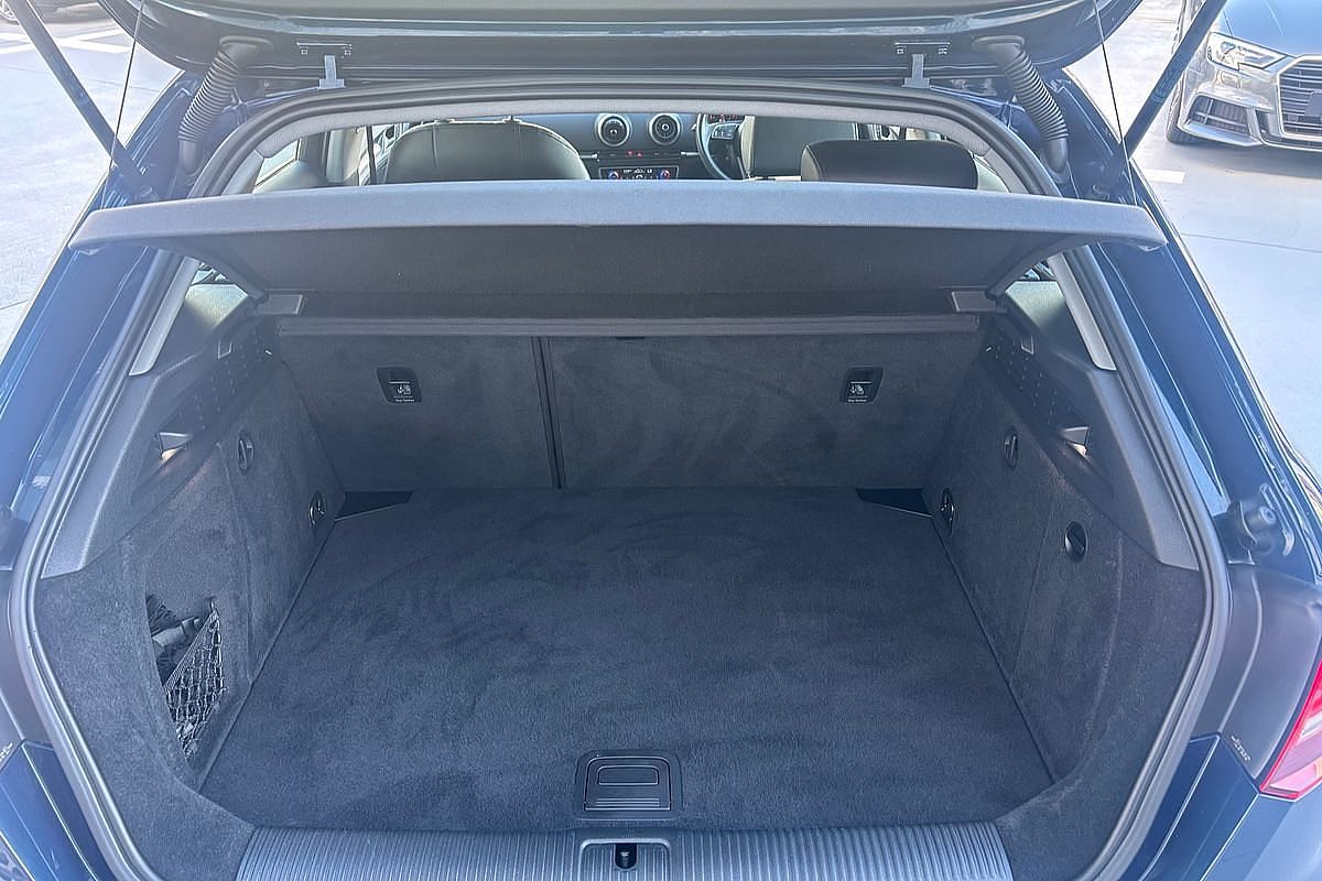2019 Audi A3 35 TFSI S line plus 8V