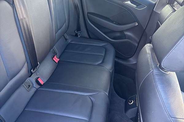 2019 Audi A3 35 TFSI S line plus 8V