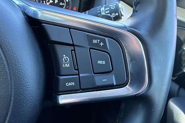 2017 Jaguar F-PACE 25t Prestige X761