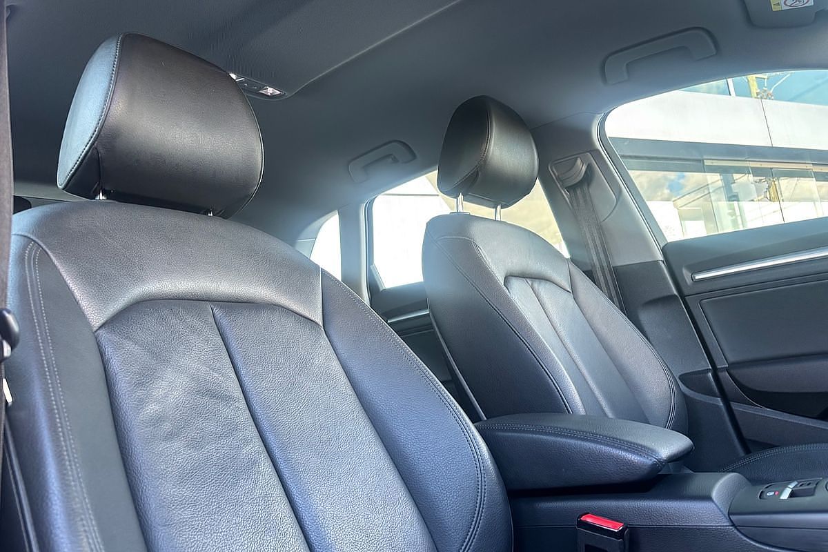 2019 Audi A3 35 TFSI S line plus 8V