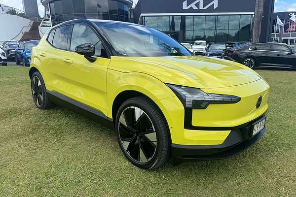 2023 Volvo EX30 Single Motor Extended Range Ultra