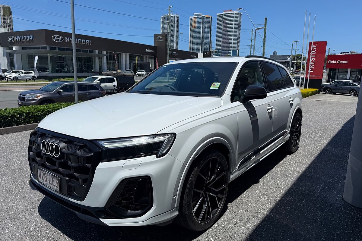 2024 Audi Q7 55 TFSI S line 4M