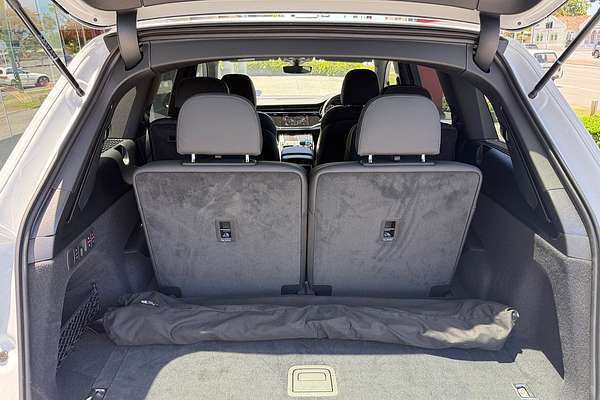 2024 Audi Q7 55 TFSI S line 4M