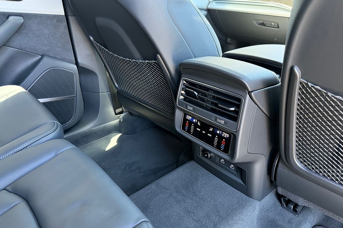 2024 Audi Q7 55 TFSI S line 4M