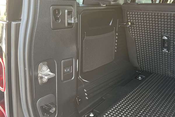 2020 Land Rover Defender 110 P300 L663