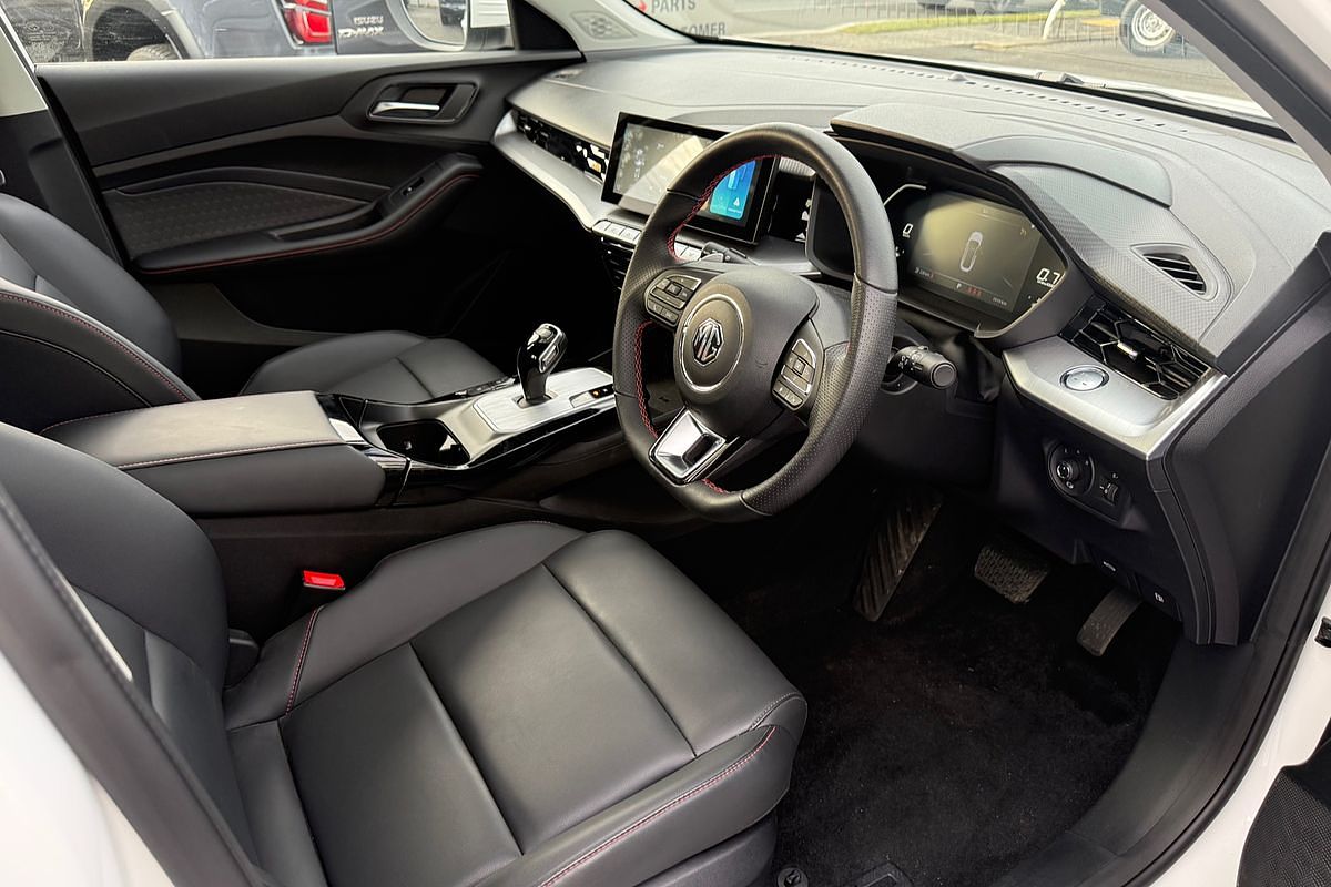 2024 MG MG5 Essence