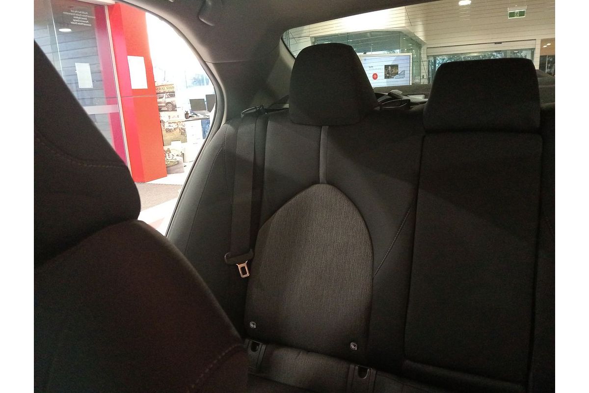 2021 Toyota Camry Ascent AXVH70R