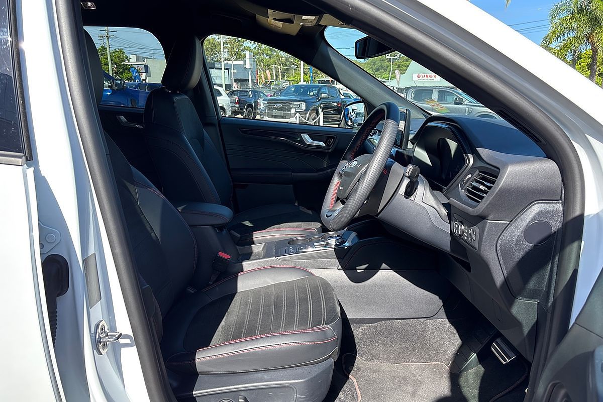 2023 Ford Escape ST-Line PHEV ZH