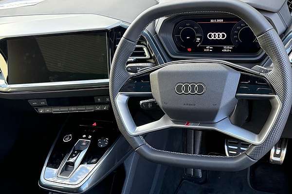 2024 Audi Q4 e-tron 55 F4