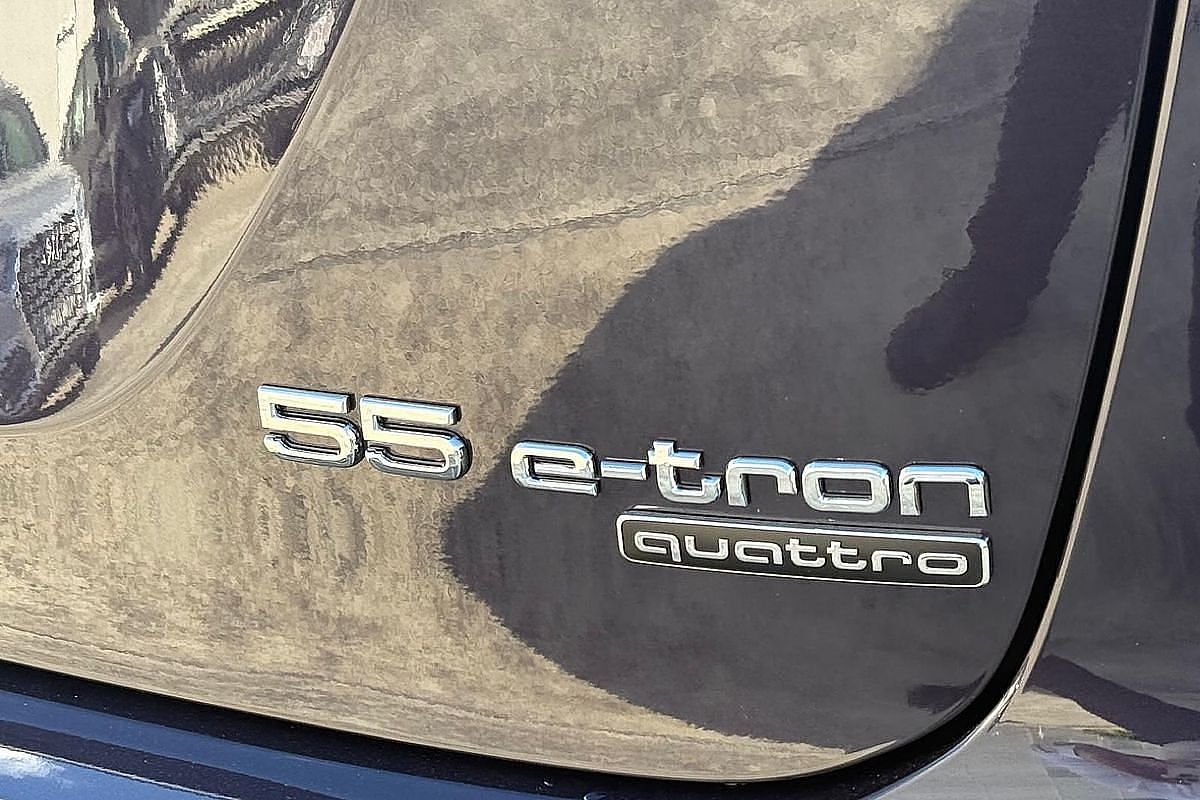 2024 Audi Q4 e-tron 55 F4
