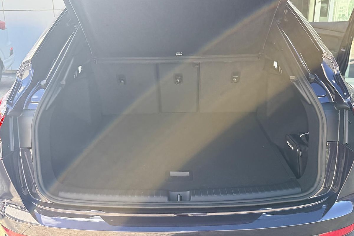 2024 Audi Q4 e-tron 55 F4
