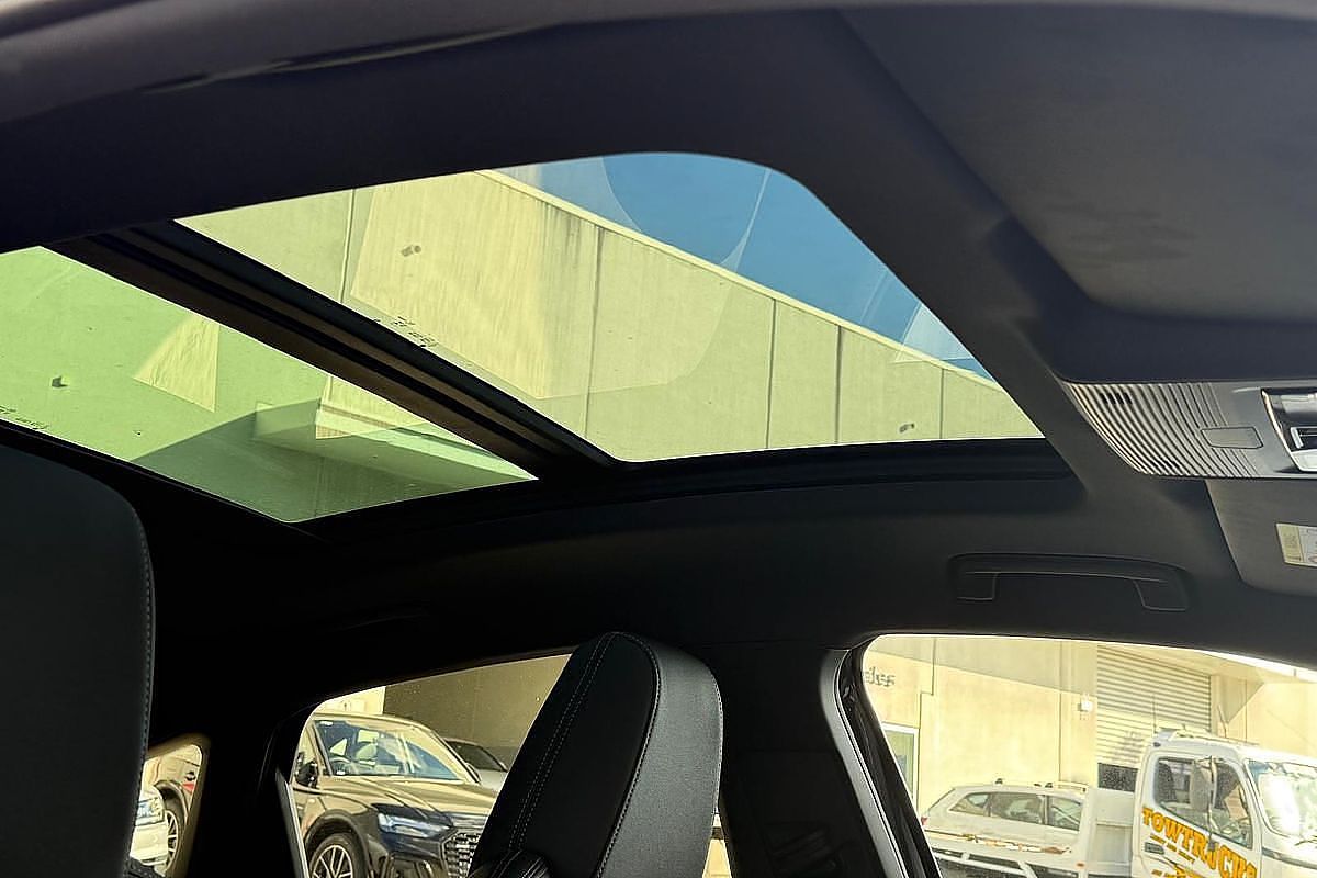 2024 Audi Q4 e-tron 55 F4