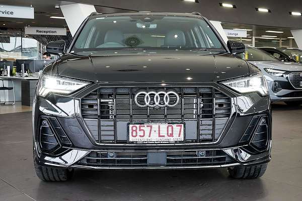 2024 Audi Q3 40 TFSI S line F3