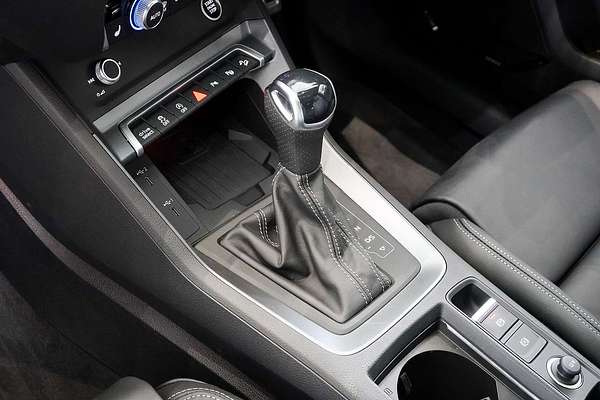 2024 Audi Q3 40 TFSI S line F3