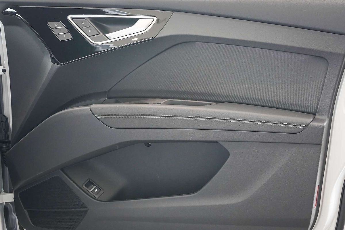2024 Audi Q4 e-tron 55 F4