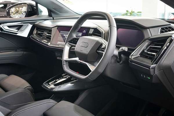 2024 Audi Q4 e-tron 55 F4