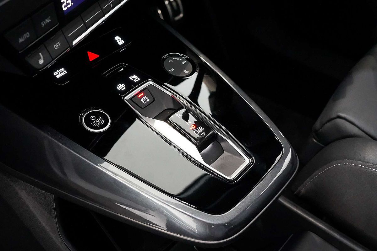 2024 Audi Q4 e-tron 55 F4