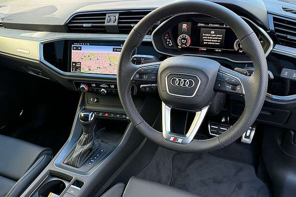 2025 Audi Q3 40 TFSI S line F3