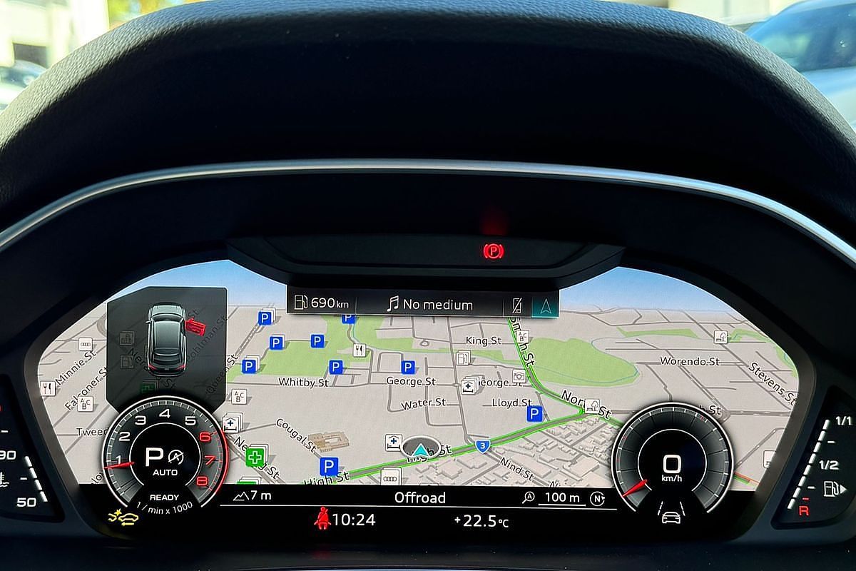 2025 Audi Q3 40 TFSI S line F3