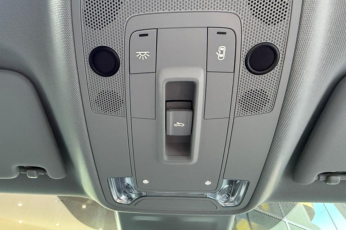 2024 Audi Q2 40 TFSI S line GA