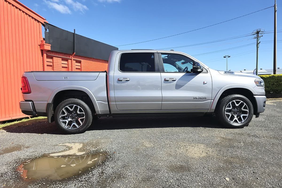 2025 RAM 1500 Laramie Sport Hurricane SO RamBox DT 4X4 SWB