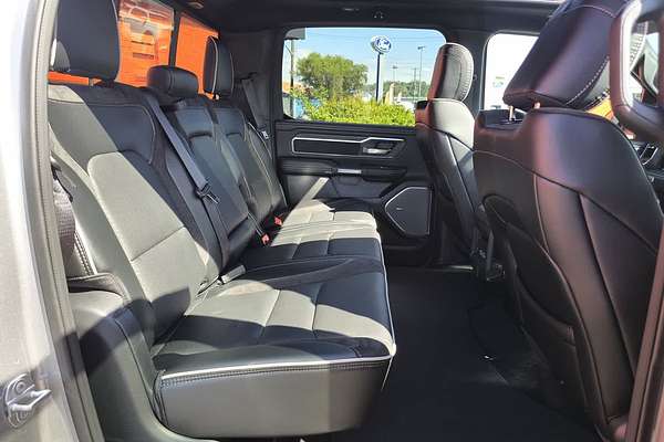 2025 RAM 1500 Laramie Sport Hurricane SO RamBox DT 4X4 SWB