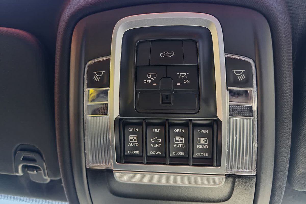 2025 RAM 1500 Laramie Sport Hurricane SO RamBox DT 4X4 SWB