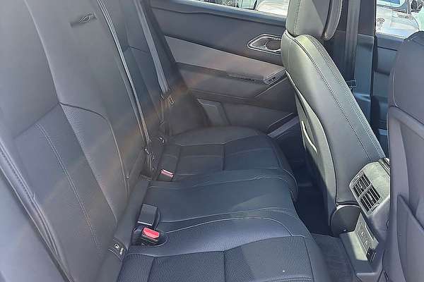 2024 Land Rover Range Rover Velar PHEV P400e Dynamic HSE L560