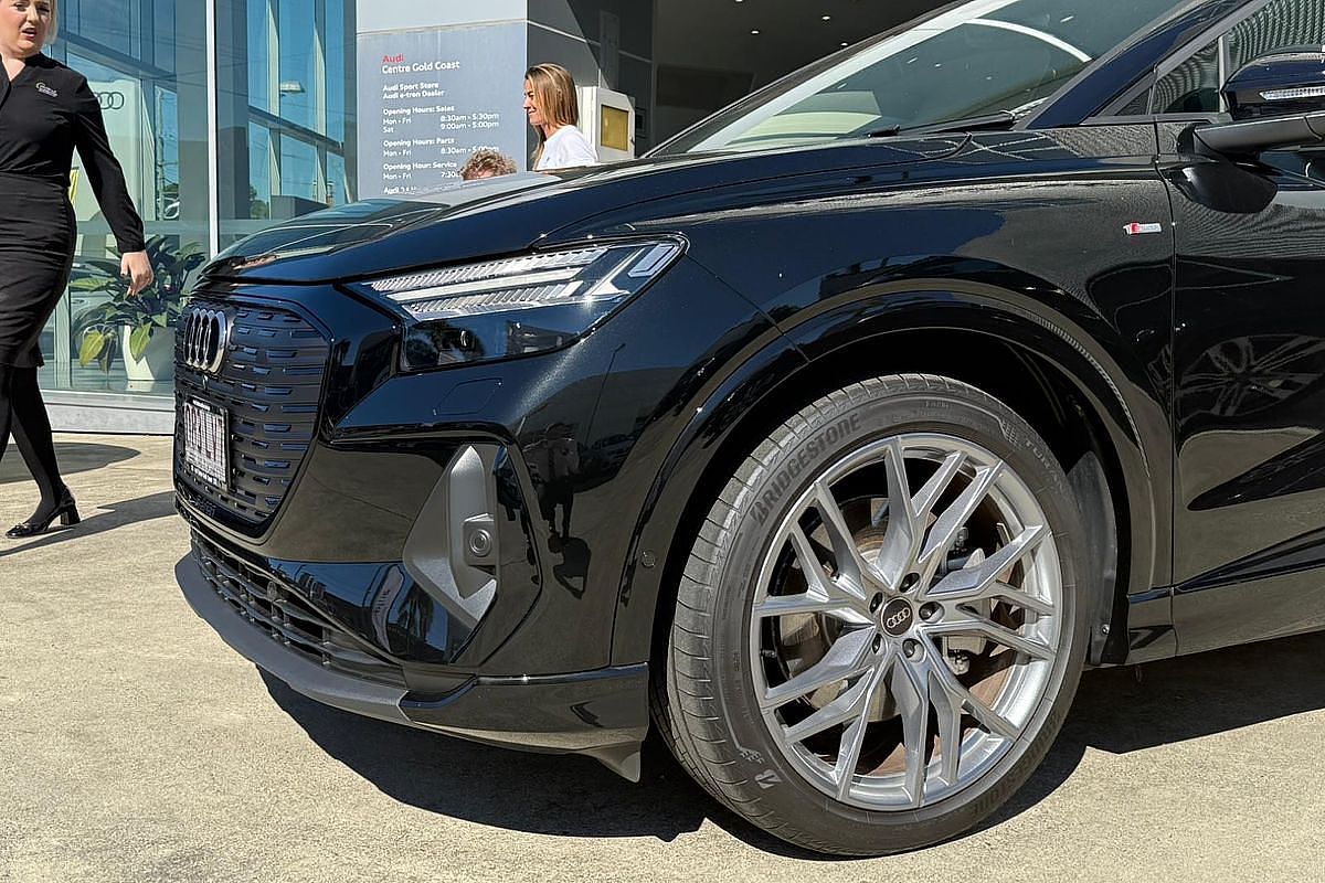 2024 Audi Q4 e-tron 55 F4