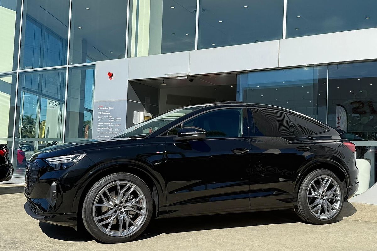 2024 Audi Q4 e-tron 55 F4