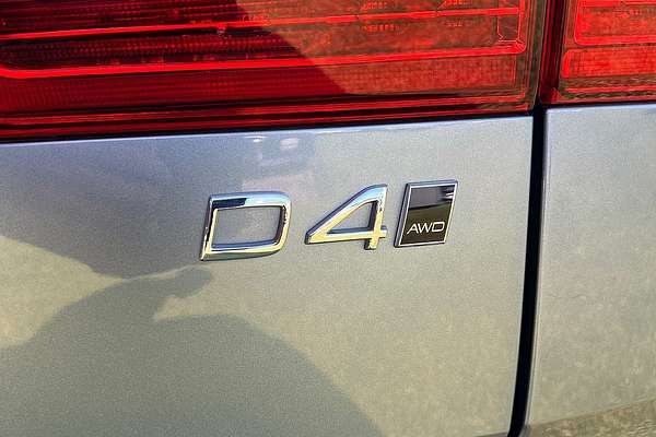 2021 Volvo XC60 D4 Inscription