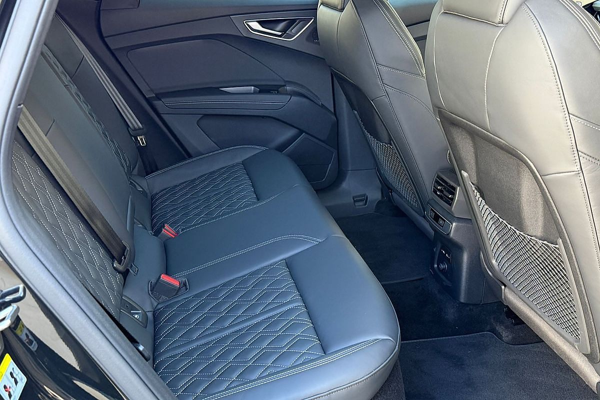 2024 Audi Q4 e-tron 55 F4