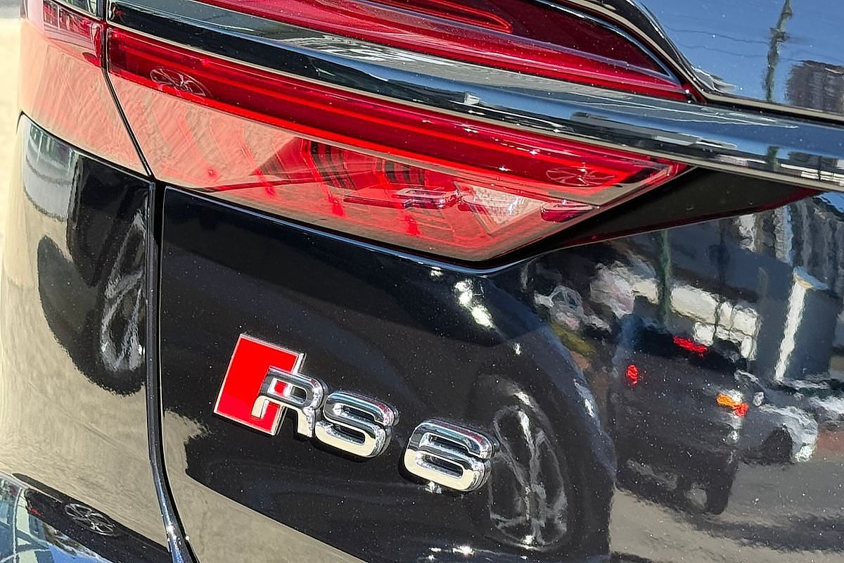 2024 Audi RS6 Performance C8