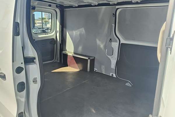 2020 Mitsubishi Express GLX SN LWB