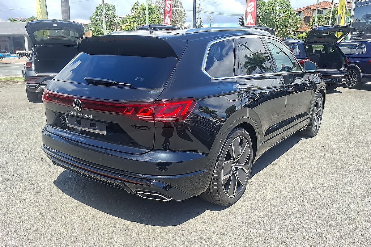 2024 Volkswagen Touareg 210TDI R-Line RC