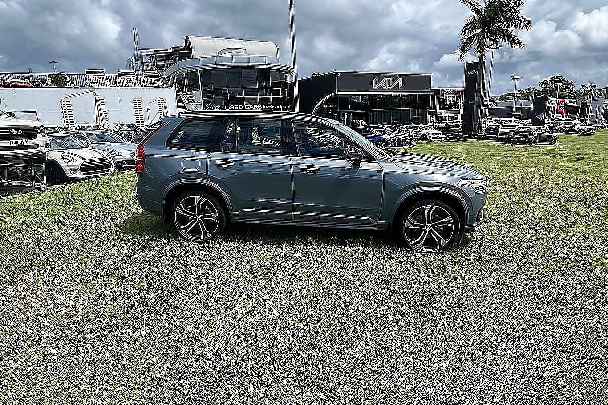 2023 Volvo XC90 Ultimate B6 Dark