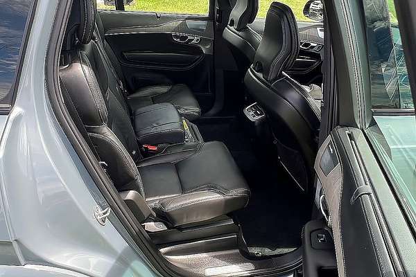 2023 Volvo XC90 Ultimate B6 Dark