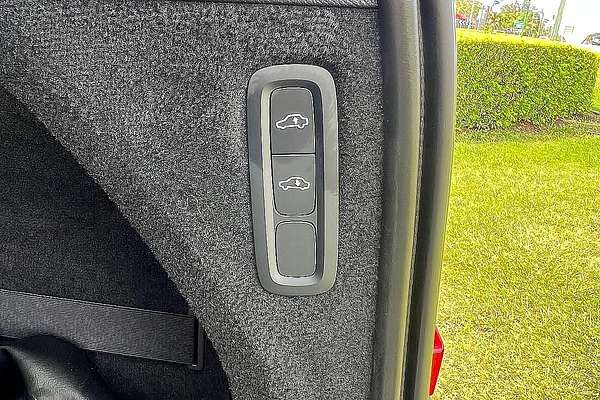 2023 Volvo XC90 Ultimate B6 Dark