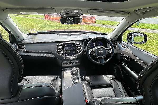 2023 Volvo XC90 Ultimate B6 Dark