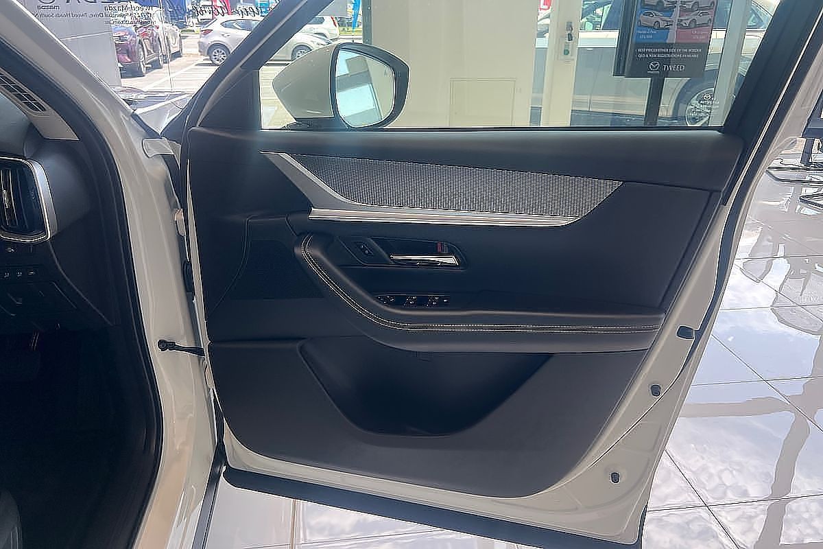 2024 Mazda CX-80 P50e Touring KL