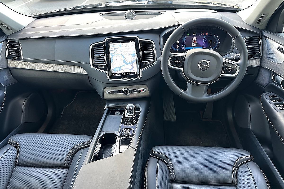 2023 Volvo XC90 Ultimate B6 Bright