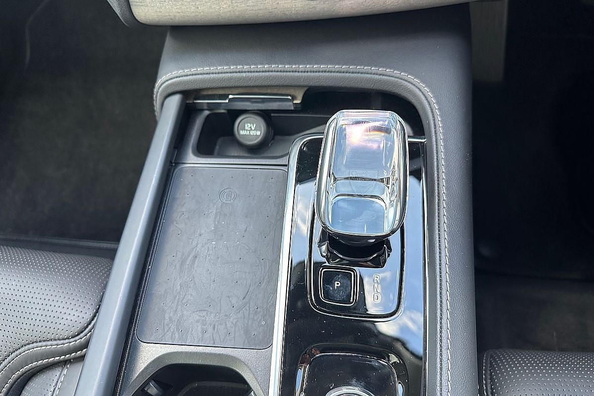 2023 Volvo XC90 Ultimate B6 Bright