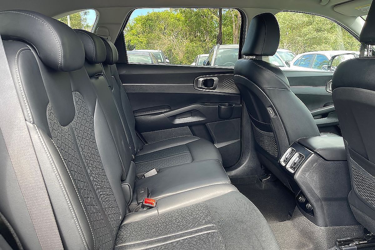 2023 Kia Sorento Sport+ MQ4