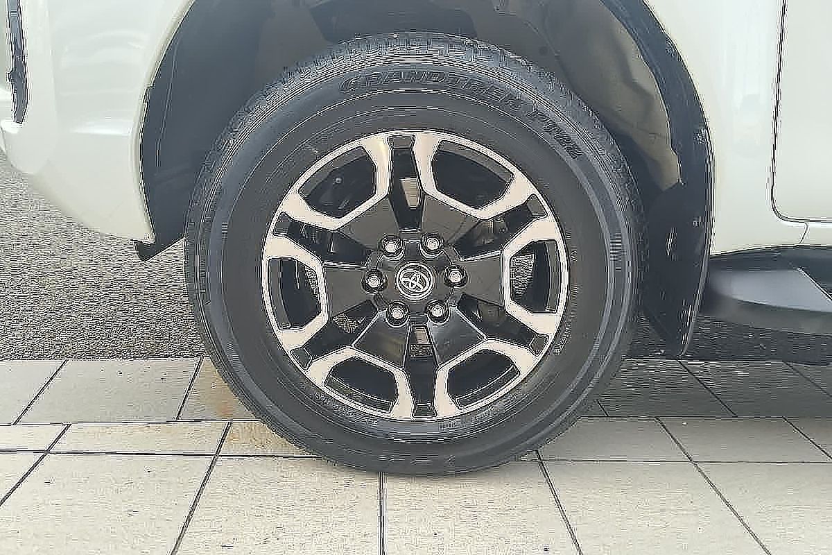 2023 Toyota Hilux SR5 GUN126R 4X4