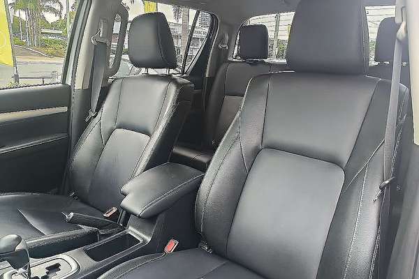2023 Toyota Hilux SR5 GUN126R 4X4