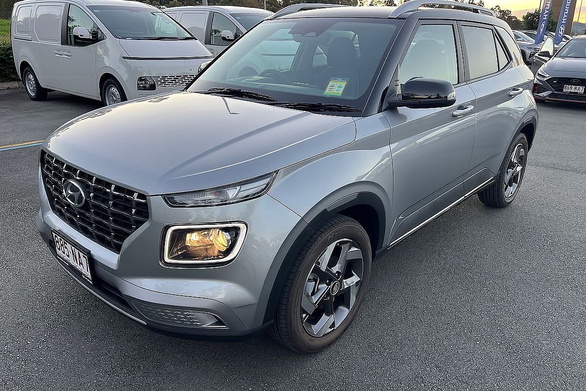 2024 Hyundai Venue Elite QX.V5