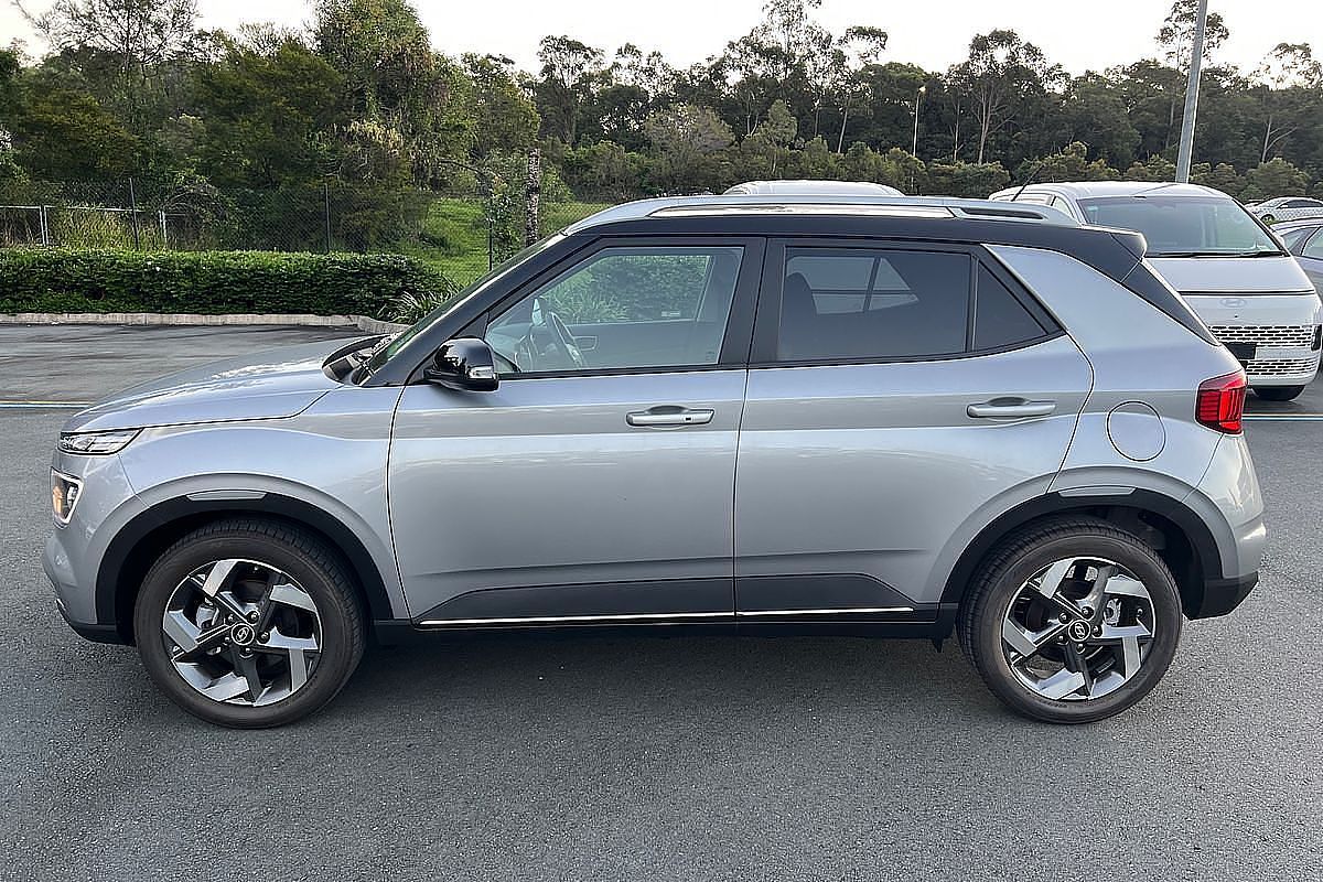 2024 Hyundai Venue Elite QX.V5