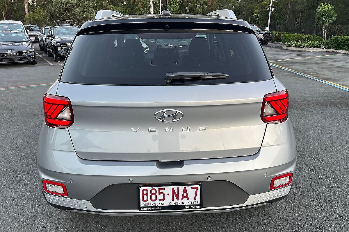 2024 Hyundai Venue Elite QX.V5