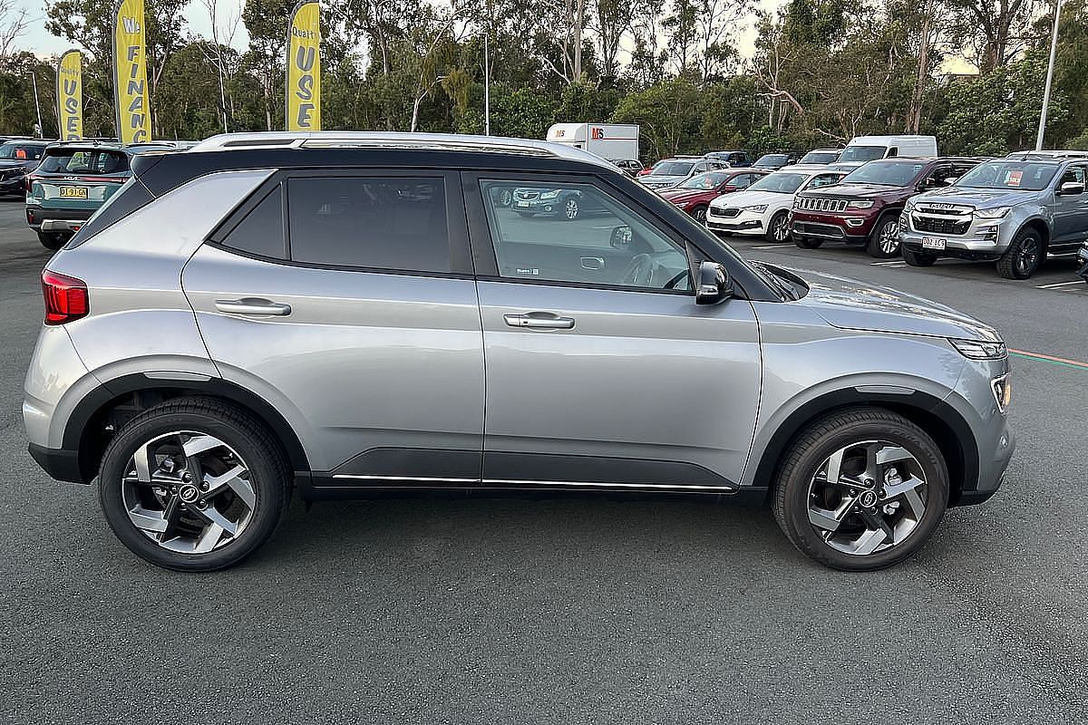 2024 Hyundai Venue Elite QX.V5